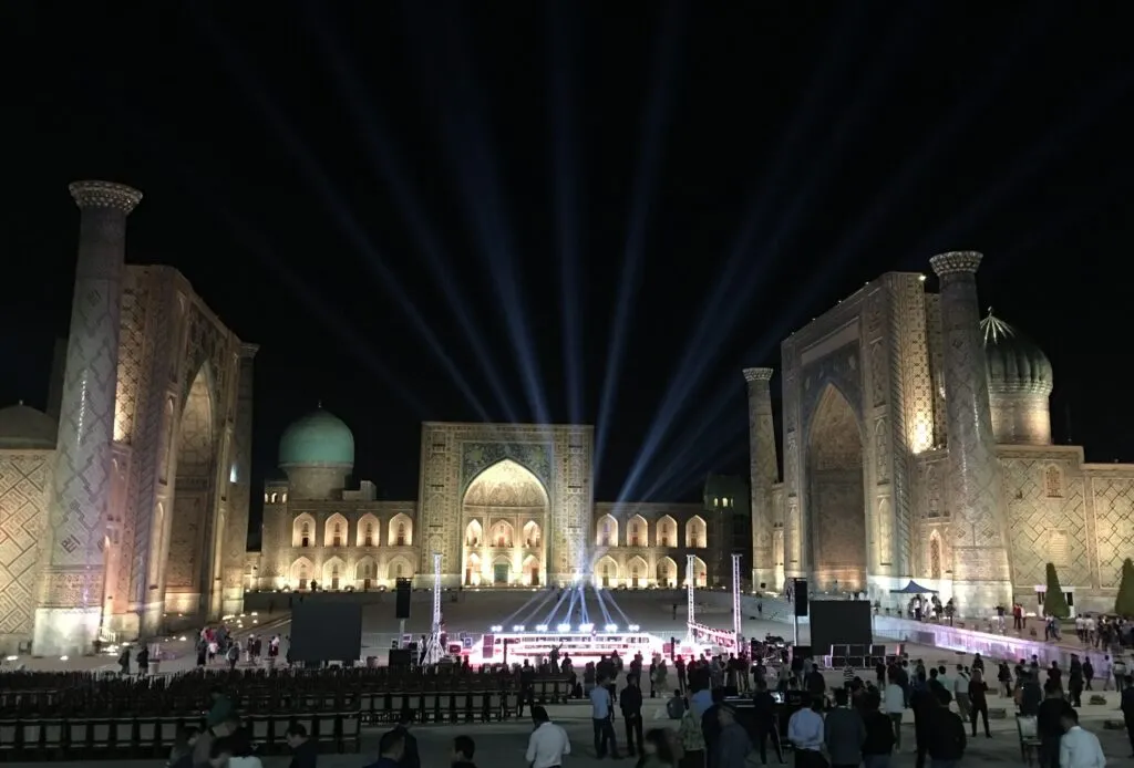 地域文化論　ウズベキスタン